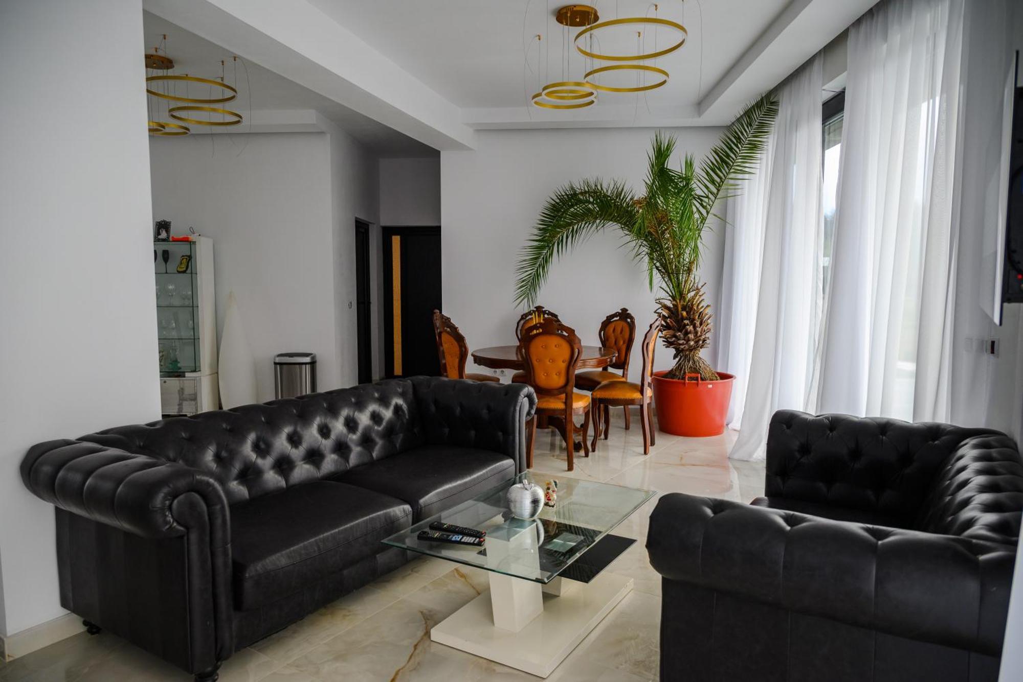 Regal Guest House Сигету-Мармацией Экстерьер фото